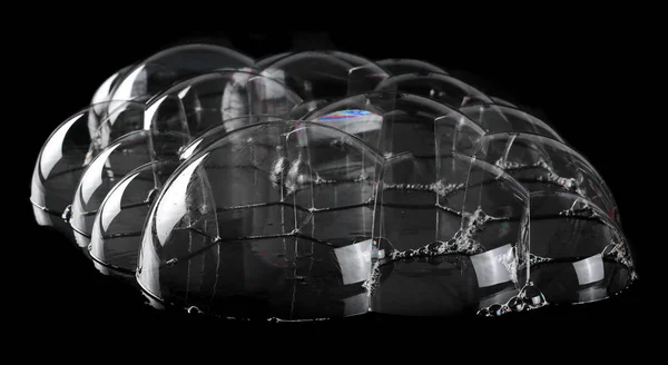 クリッピングパスのテクスチャと背景を持つ黒で分離された泡の泡 — ストック写真