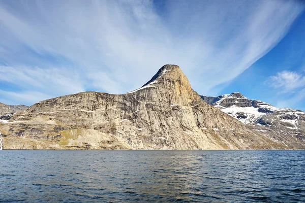 Táj Grönland Gyönyörű Nuuk Fjord Óceán Hegyek Háttérben — Stock Fotó