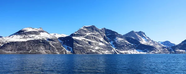 Táj Grönland Gyönyörű Nuuk Fjord Óceán Hegyek Háttérben — Stock Fotó