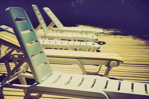 Chaise Longues Hotel Pool — Stock Photo, Image