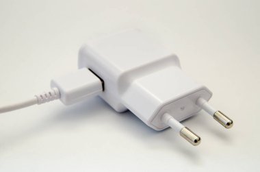 USB şarj cihazı