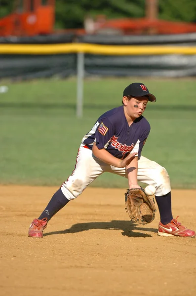 Little League Baseball Akcji — Zdjęcie stockowe