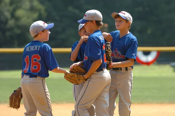 Little League Baseball Aktion — Stockfoto