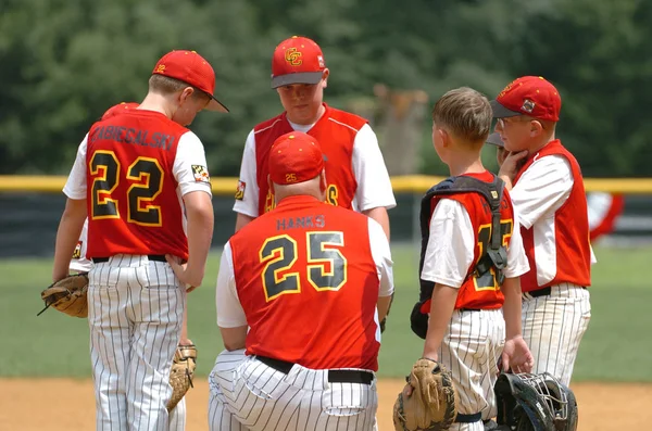 Little League Baseball Akcji — Zdjęcie stockowe