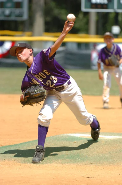 Little League Baseball Akcji — Zdjęcie stockowe