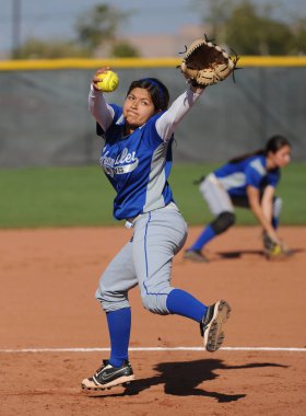 Kızlar Lise beysbol oyun aksiyon Arizona'da bir lise düzeyde oynanan. Gilbert Arizona Amerika Birleşik Devletleri güneybatı bölümünde bulunan yerel bir okulda oyun oynandı.