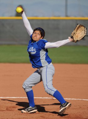 Kızlar Lise beysbol oyun aksiyon Arizona'da bir lise düzeyde oynanan. Gilbert Arizona Amerika Birleşik Devletleri güneybatı bölümünde bulunan yerel bir okulda oyun oynandı.