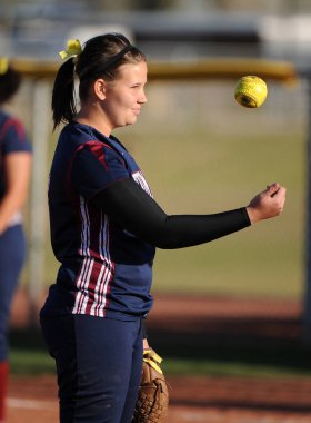 Kızlar Lise beysbol oyun aksiyon Arizona'da bir lise düzeyde oynanan. Gilbert Arizona Amerika Birleşik Devletleri güneybatı bölümünde bulunan yerel bir okulda oyun oynandı.