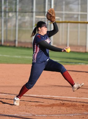Kızlar Lise beysbol oyun aksiyon Arizona'da bir lise düzeyde oynanan. Gilbert Arizona Amerika Birleşik Devletleri güneybatı bölümünde bulunan yerel bir okulda oyun oynandı.