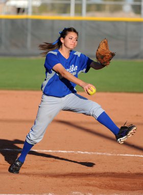 Kızlar Lise beysbol oyun aksiyon Arizona'da bir lise düzeyde oynanan. Gilbert Arizona Amerika Birleşik Devletleri güneybatı bölümünde bulunan yerel bir okulda oyun oynandı.