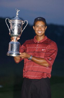 Tiger Woods bize açık 2002 yılında tüm zamanların en başarılı golfçüler arasında olan bir Amerikan profesyonel golfçü kazanıyor. O bir dünyanın en çok kazanan sporcular için birkaç yıl oldu.