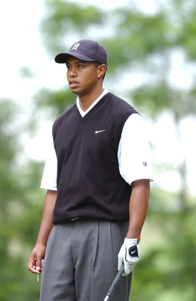 老虎伍兹在美国公开赛的赢家在2002年是一个美国职业高尔夫球手 谁是最成功的高尔夫球运动员的所有时间 他是世界上工资最高的运动员之一 几年来 — 图库照片