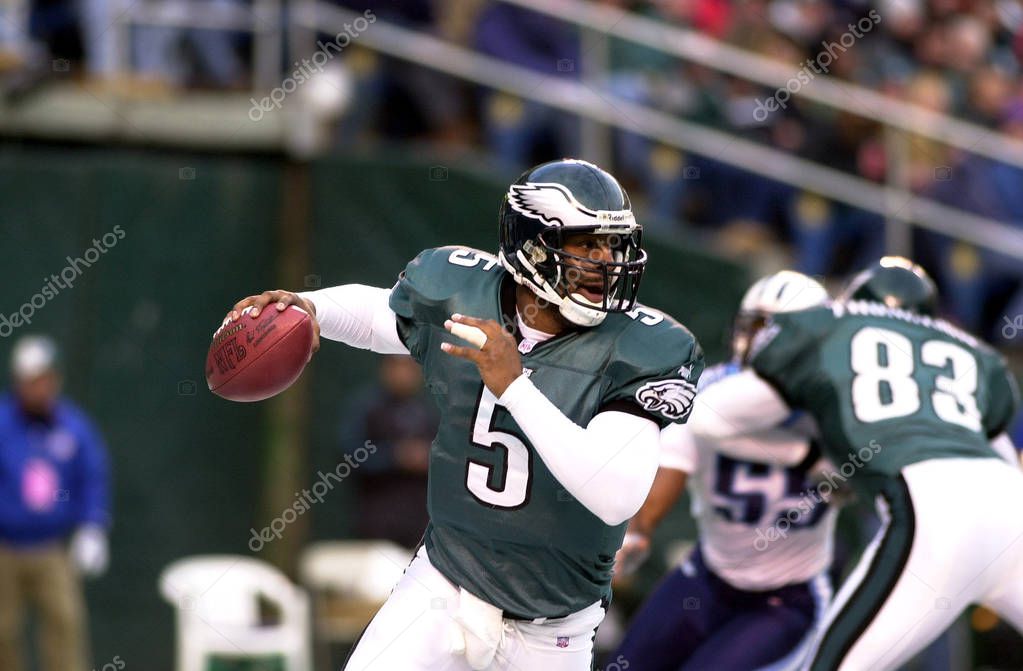 Donvan Mcnabb Quarterback Philadelphia Eagles Game Action Regular