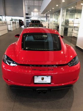 Yeni Porsche araba bayilik Amerika Birleşik Devletleri'nin güneybatı kesiminde bir Gilbert Arizona konumda araba satıyorsun. Yüksek performanslı spor otomobil ve SUV'lar konusunda uzmanlaşmış bir Alman otomobil üreticisi Porsche Ag olduğunu.
