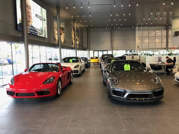 Nuevo Concesionario Automóviles Porsche Que Vende Coches Una Ubicación Gilbert — Foto de Stock