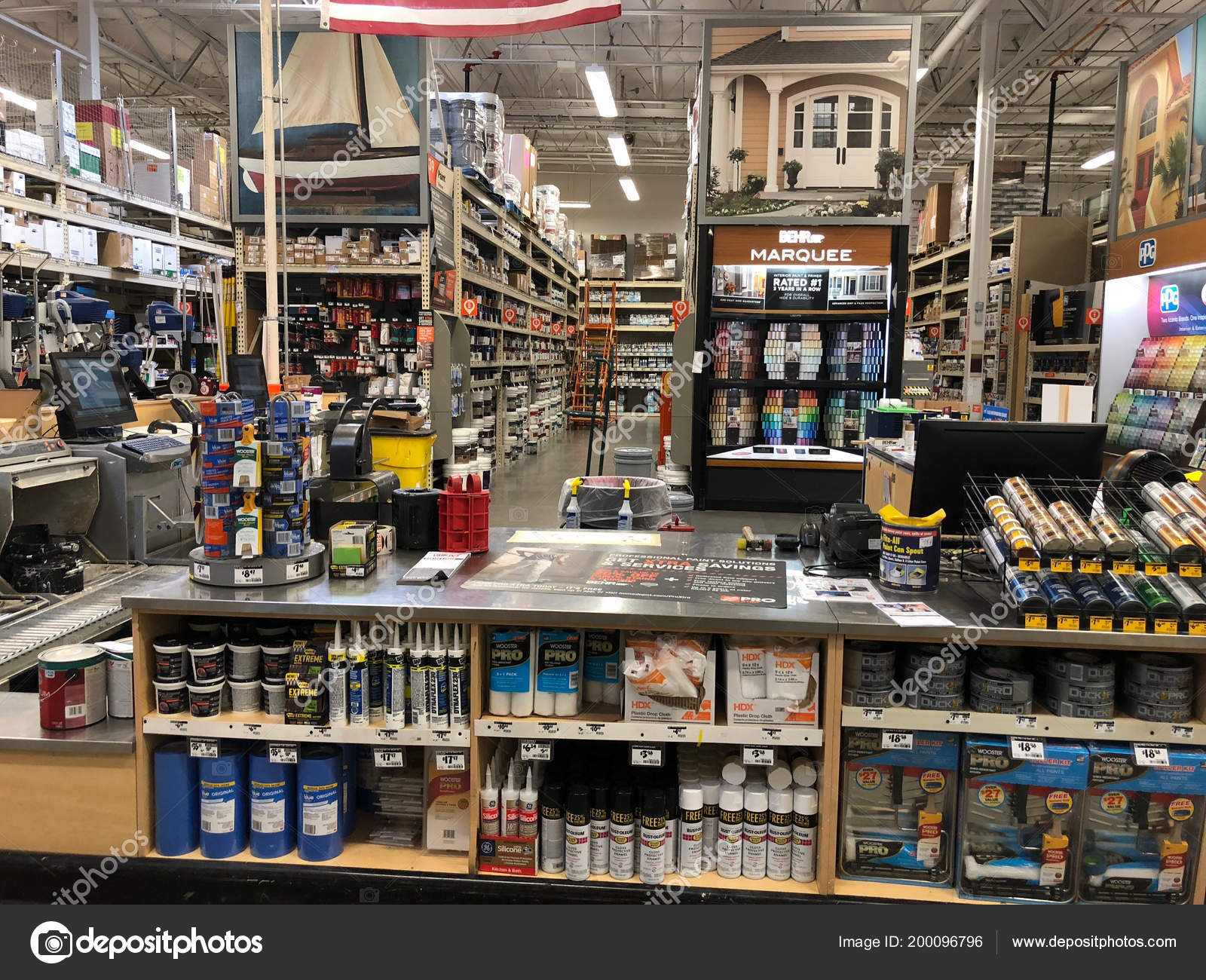 Home Depot Largest Home Improvement Retailer United States Painting  Department – Stock Editorial Photo © ProShooter #200096796