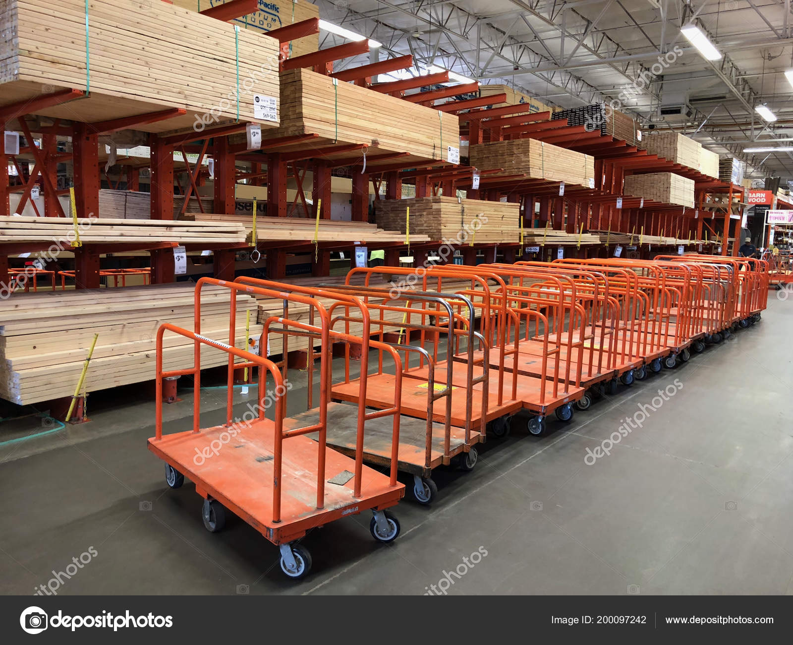 Stockfotos Home Depot Store Bilder Stockfotografie Home Depot Store Lizenzfreie Fotos Depositphotos