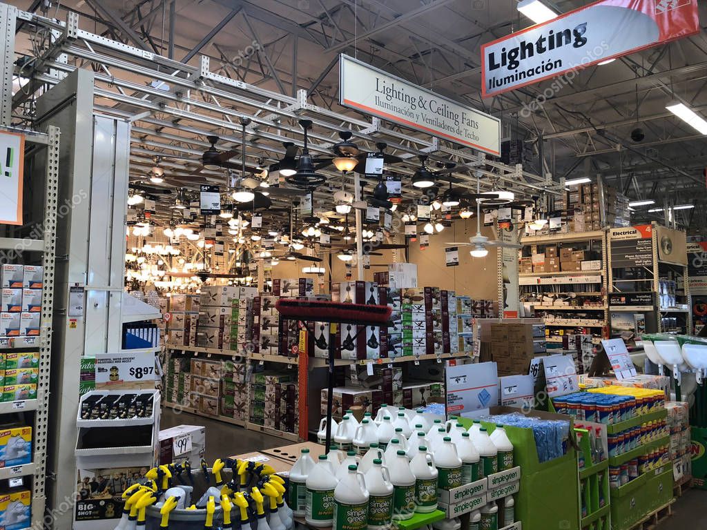 Miami Coral Gables Florida The Home Depot hardware big box store inside  interior display sale faucets spouts plumbing supplies Stock Photo - Alamy, image size:1024x768