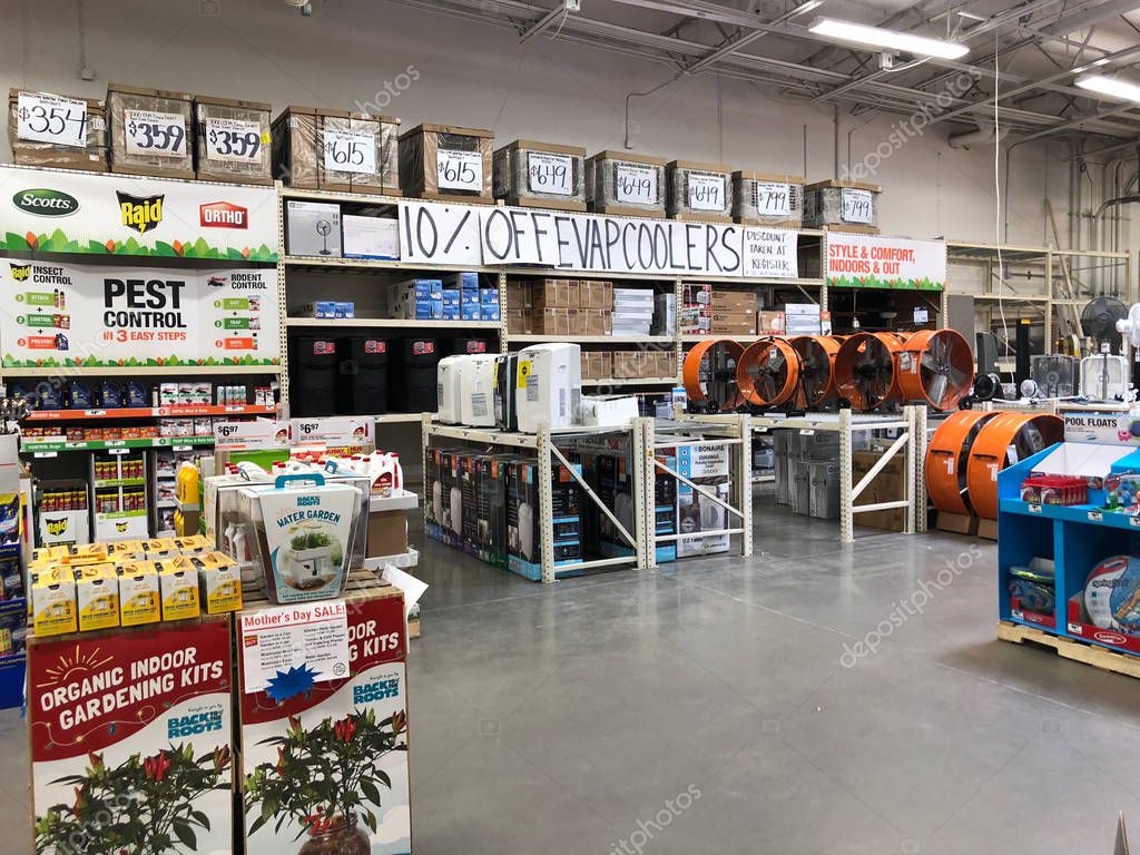 Home Depot Mayor Minorista Mejoras Para Hogar Los Estados Unidos — Foto  editorial de stock © ProShooter #200097188, image size:1024x768