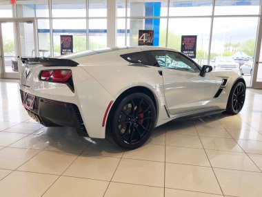  Chevrolet Corvette Zr1 Chandler Arizona Amerika Birleşik Devletleri güneybatı bölümünde bulunan bulunan bir yerel otomobil galerisinde sergilenen. 1zr Zr1 için mevcut en hafif araba isteyen Corvette titiz olduğunu.