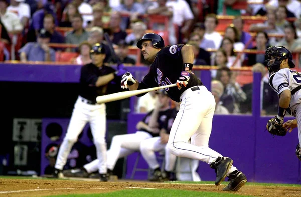 Mike Piazza Hall Fame Avcısı Oyunları Sırasında Oyun Eylem Onun — Stok fotoğraf