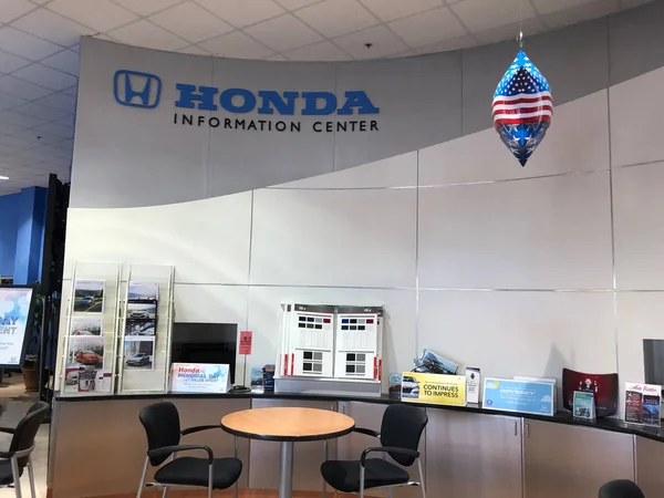Honda Concesionario Coches Para Los Clientes Comprar Este Concesionario Encuentra — Foto de Stock