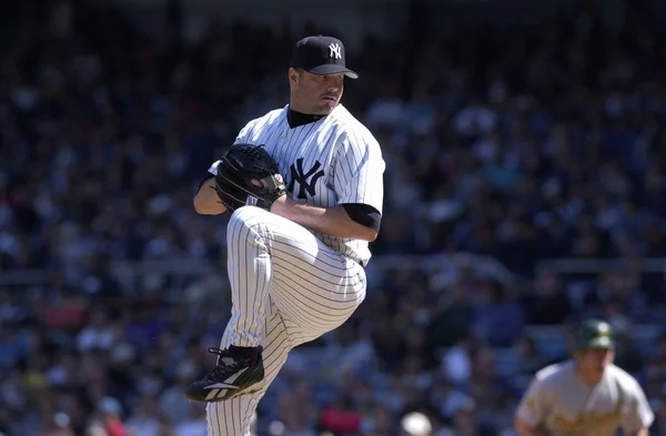 レギュラー シーズンの試合中にアクション ゲームでニューヨーク