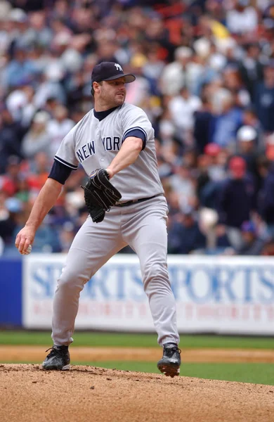 Roger Clemens Dobóedzője New York Yankees Játék Fellépés Alapszakasz Játék — Stock Fotó