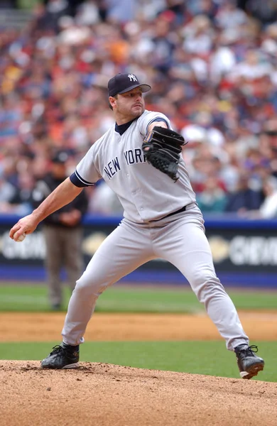 Roger Clemens Werper Voor New York Yankees Spelactie Tijdens Een — Stockfoto