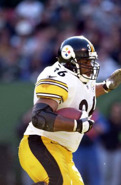 Jerome Bettis koşarak geri Pittsburgh Steelers normal sezon Nfl oyun sırasında oyun eylem için. Jerome Bettis otobüs takma, Pittsburgh Steelers için oynayan eski Nfl çalışan arka.