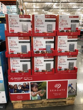 Costco Toptan Costco ticaret, sadece üyelik ambar kulüpleri zincirinin çalışır bir Amerikan çok uluslu şirket kuruluştur.