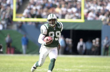 Dedric Ward geniş alıcı için New York Jets düzenli bir Nfl sezon oyun sırasında oyun eylem. Dedric Ward bir Nfl futbolcu ve teknik direktör olduğunu. O geniş alıcı için New York Jets oynanan için oynadı.