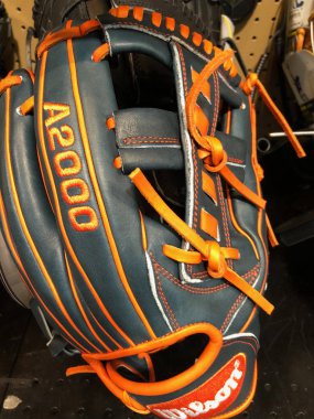 Dicks Sporting Goods Sporting  is a sporting goods chain with equipment, apparel & footwear for athletics, outdoor recreation & fitness through out the United States