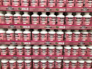 Costco Toptan Costco ticaret, sadece üyelik ambar kulüpleri zincirinin çalışır bir Amerikan çok uluslu şirket kuruluştur.