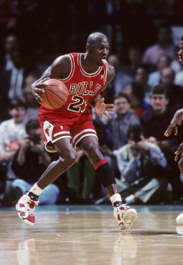 Chicago Bull normal oyun sırasında oyun eylem için oynayan Michael Jordan Hall of Fame oyuncusu o 15 sezon National Basketball Association Chicago Bulls için oynadı.