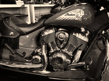Krom motosiklet motoru yakın çekim detayını. Bir motosiklet motoru bir motosiklet güçler bir motordur. Motosiklet motorları genellikle iki zamanlı veya dört zamanlı içten yanmalı motorlar vardır,