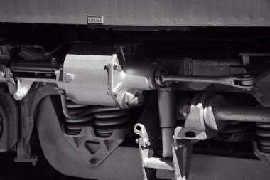 Bir yük treni veya ürünler tren bize yük arabalar grubudur veya ürünler vagonlar (International Union of Demiryolları) çekti tarafından kargo taşıma bir demiryolu üzerinde bir veya daha fazla lokomotifler tamamını veya bir kısmını nakliyeci ve amaçlanan hedef arasındaki yolu.