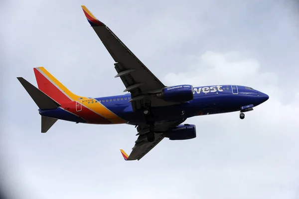 Gli Aerei Della Southwest Airlines Atterrano All Aeroporto Sky Harbor — Foto Stock