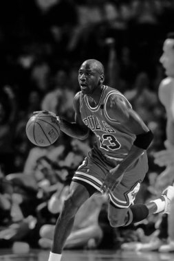 Düzenli bir Nba oyununda oyun eylem Chicago Bulls Michael Jordan Hall Of Fame oyuncu. Michael Jordan eski profesyonel basketbol oyuncusudur. O 15 sezon çekilmeden önce ulusal basketbol liginde oynadı.