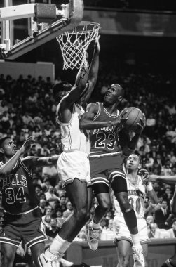 Düzenli bir Nba oyununda oyun eylem Chicago Bulls Michael Jordan Hall Of Fame oyuncu. Michael Jordan eski profesyonel basketbol oyuncusudur. O 15 sezon çekilmeden önce ulusal basketbol liginde oynadı.