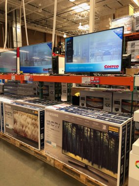 Costco Toptan Costco ticaret, sadece üyelik ambar kulüpleri zincirinin çalışır bir Amerikan çok uluslu şirket kuruluştur. Gilbert Arizona güneybatıda bulunan bu Costco deposu bulunur.