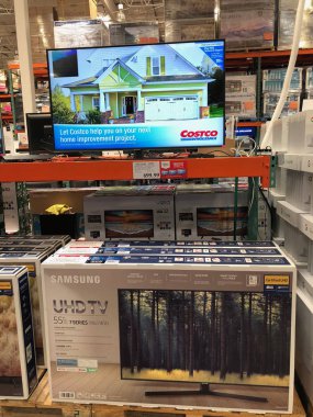 Costco Toptan Costco ticaret, sadece üyelik ambar kulüpleri zincirinin çalışır bir Amerikan çok uluslu şirket kuruluştur. Gilbert Arizona güneybatıda bulunan bu Costco deposu bulunur.