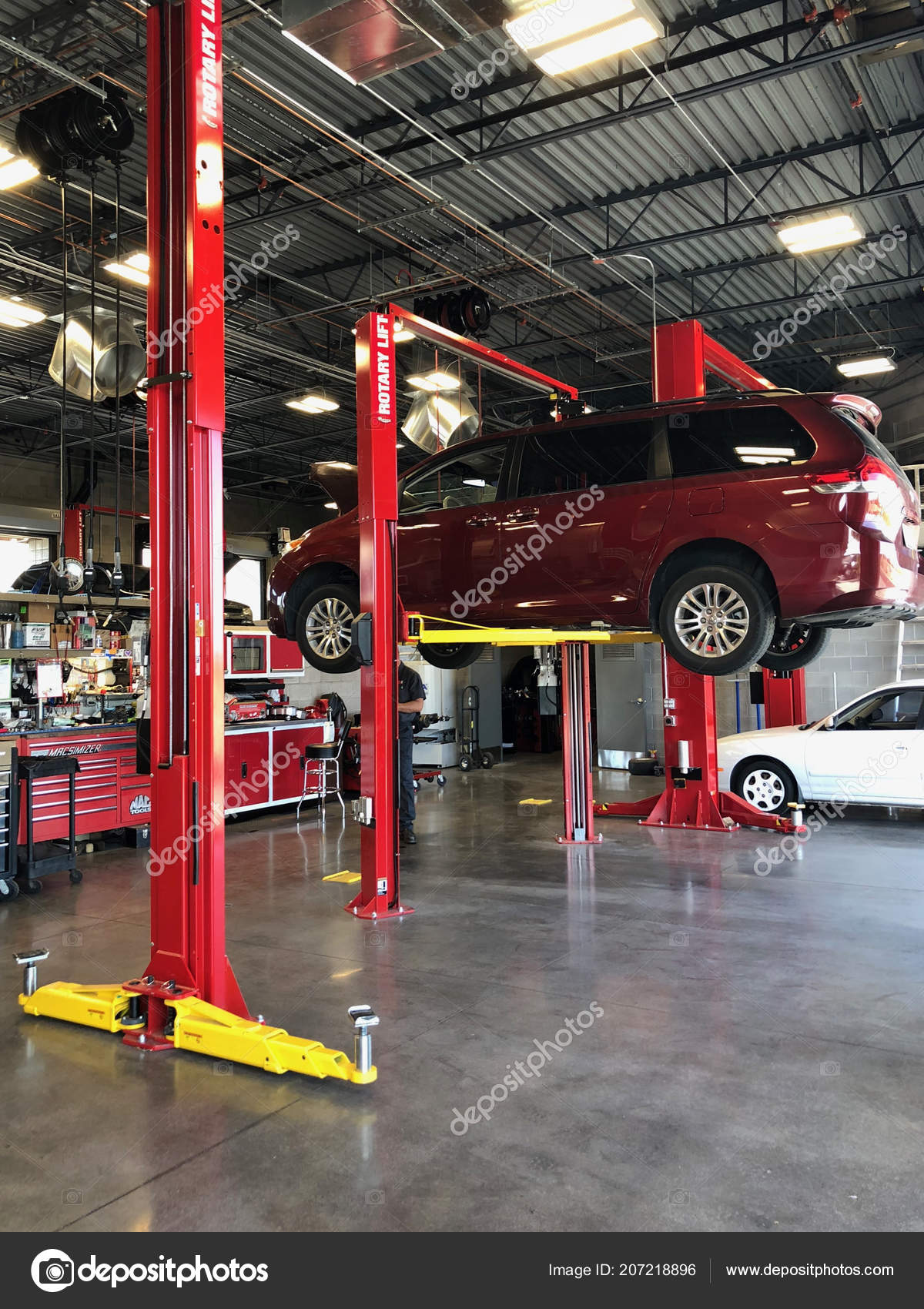 Auto Repair Garage Claremont thumbnail