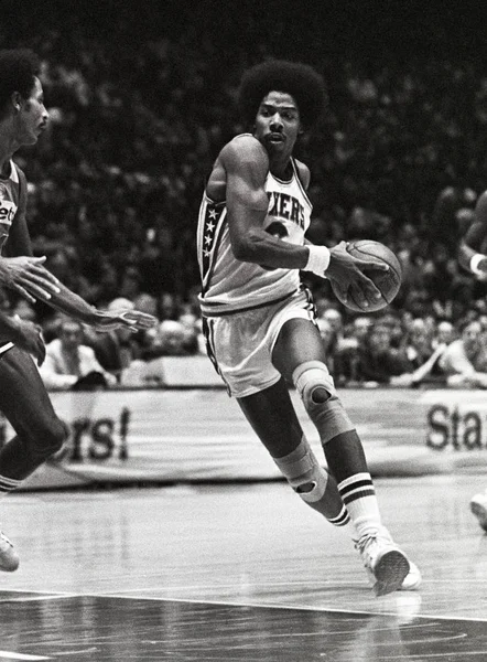 Julius Erving Hall Fame Player Philadelphia 76Ers Game Action Regular — Stock Photo, Image