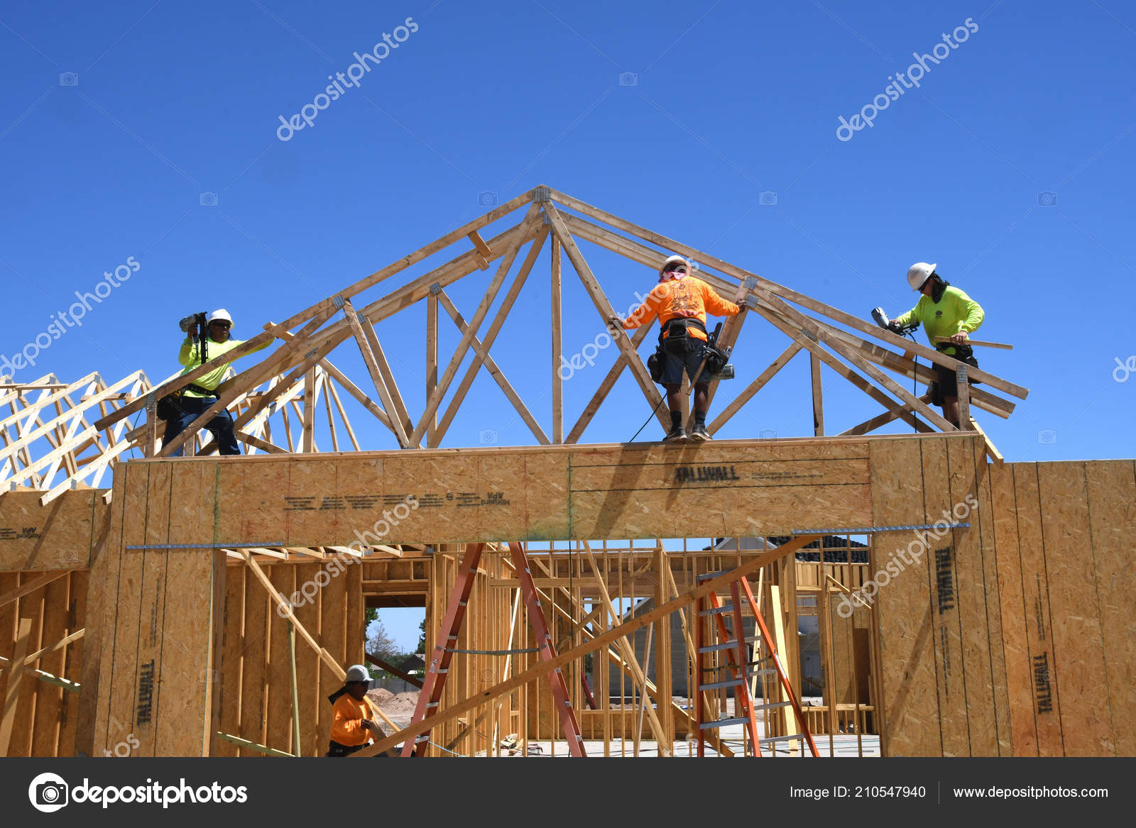 House Under Construction Workers house-under-construction-workers