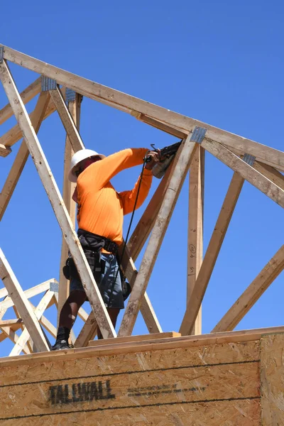 Konstruktion Inramning Som Monteras Besättning Från Byggföretaget Som Arbetstagarna Anställda — Stockfoto