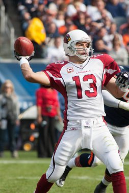 Hall, şöhret Quarterback Kurt bir normal sezon Nfl oyun oynarken Warner, Arizona Cardinals.
