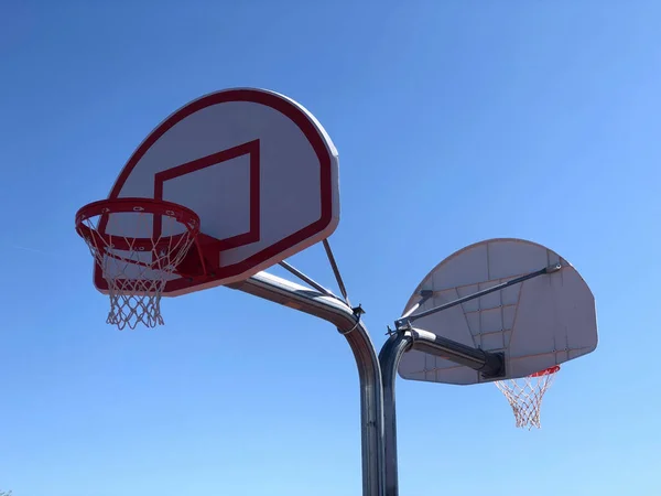 Basketball Outdoors Hoop Net Local School Arizona Nice Sunny Day — Stock Photo, Image