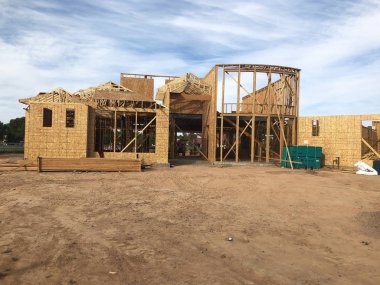 Yeni ev inşaatı çerçeveleme Gilbert inşa ediliyor, Arizona Amerika Birleşik Devletleri'nin Güneybatı kesiminde.