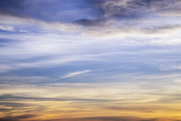 Bulutlu Dramatik Gün Batımı — Stok fotoğraf